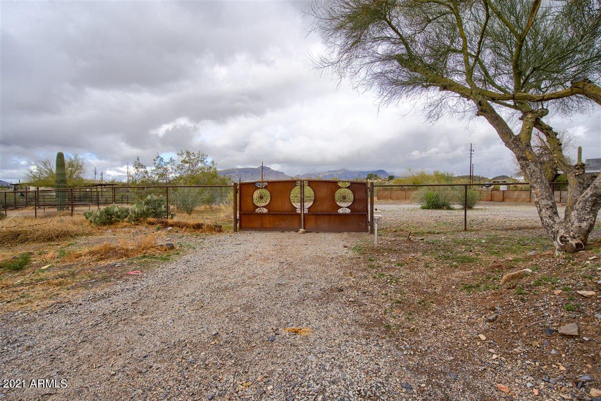 40636 North Fleming Springs Road Cave Creek, AZ 85331 - Photo 14 of 50 14-Gate