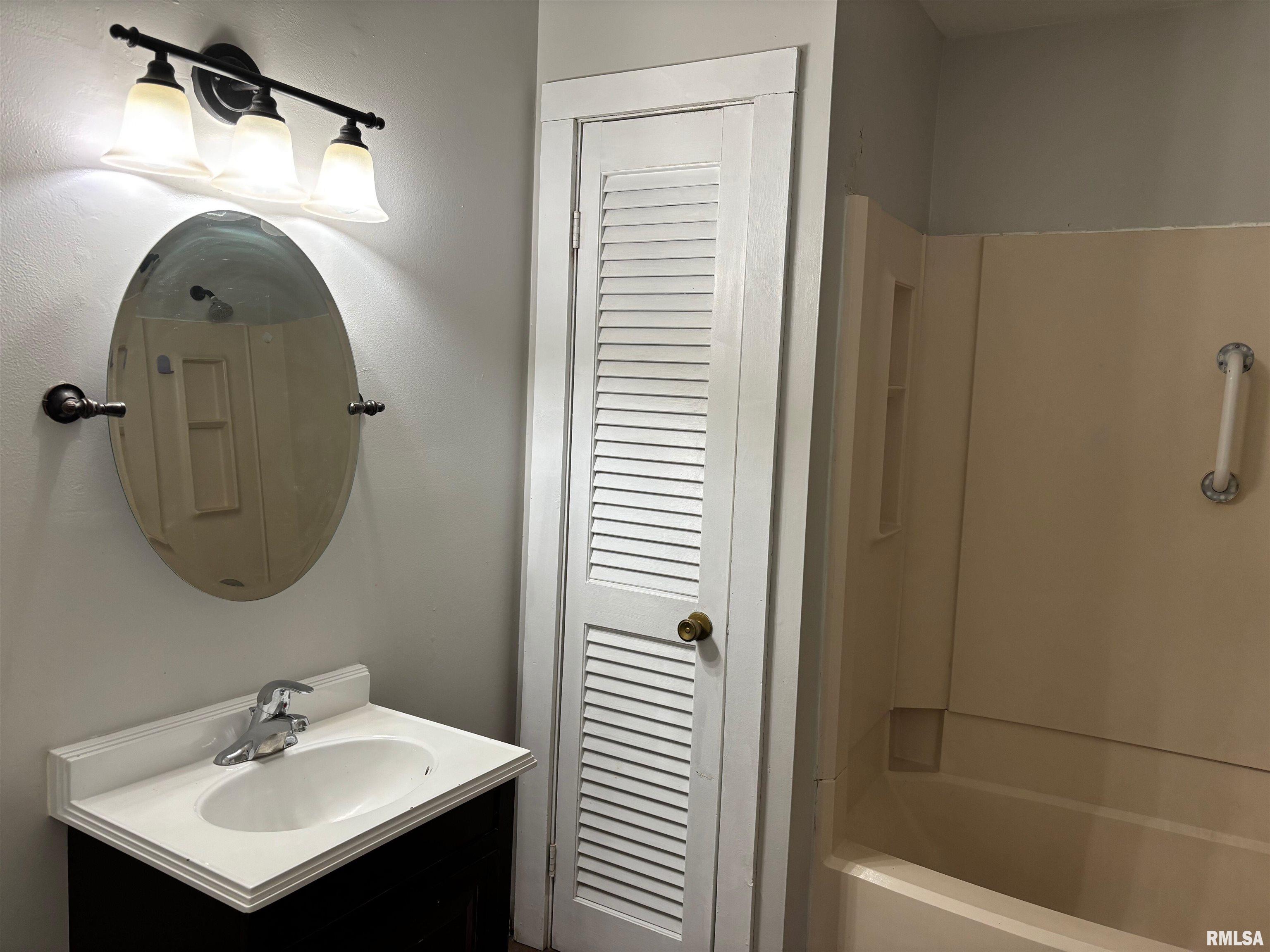 230 East Lawrence Avenue Springfield, IL 62704 - Photo 13 of 26