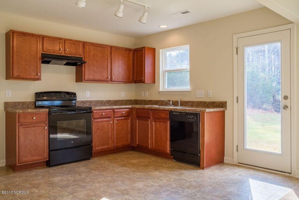 104 Chalet Road Holly Ridge, NC 28445 - Photo 8 of 29 12