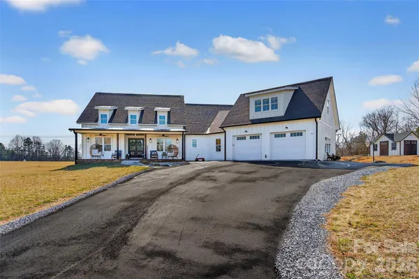 $949,000 | 115 Pondview Drive, Nebo, NC 28761