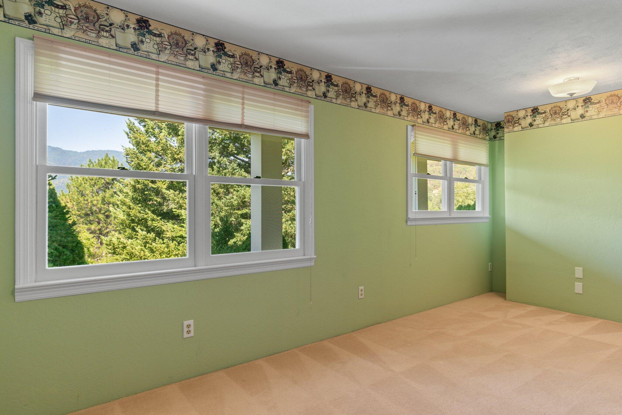 946 Wards Creek Road Rogue River, OR 97537 - Photo 25 of 56 47-web-or-mls-IMGM9397