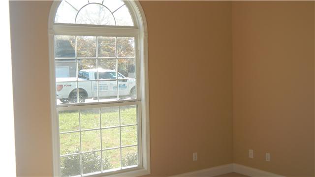 1205 East End Road Manchester, TN 37355 - Photo 9 of 14 Large transom window brightens this second bedroom!