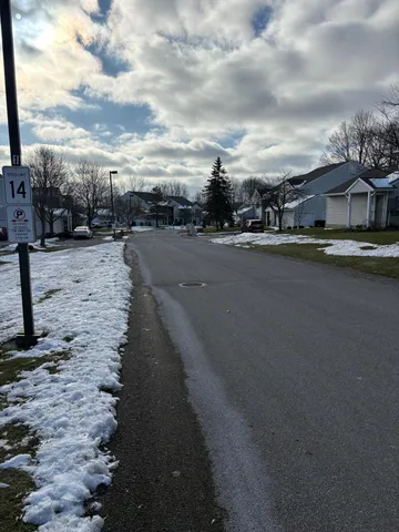 $229,900 | 158 Hunters Lane Northeast, Unit 70, Rockford, MI 49341