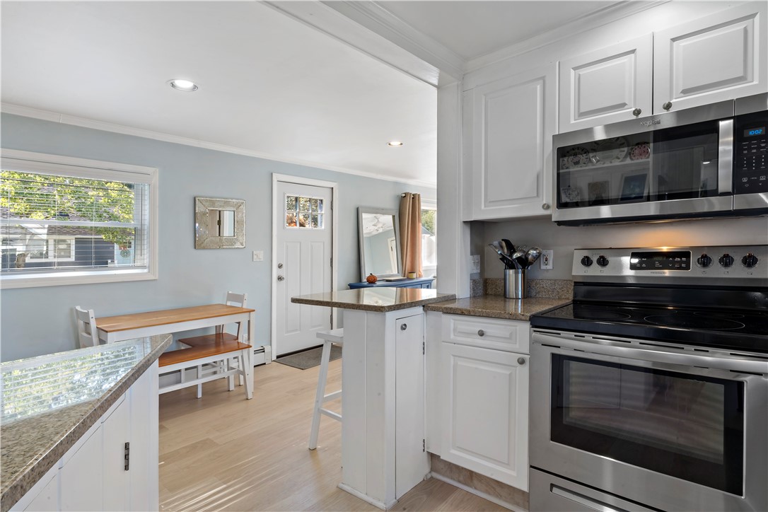 7 Wright Place Barrington, RI 02806 - Photo 16 of 35