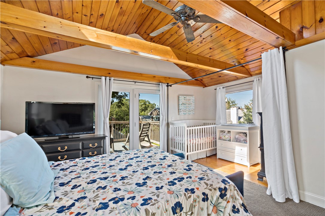 7 Wright Place Barrington, RI 02806 - Photo 22 of 35