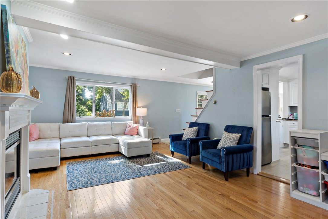 7 Wright Place Barrington, RI 02806 - Photo 8 of 35