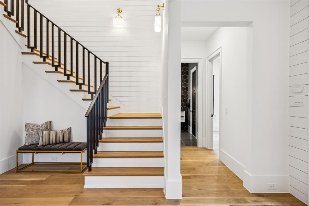4330 Ridge Road Dallas, TX 75229 - Photo 5 of 30 a view of entryway and hall with wooden floor