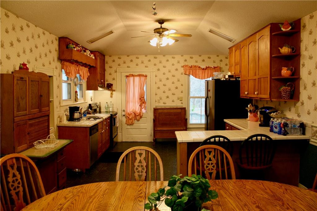 1848 Swepsonville Road Graham, NC 27253 - Photo 6 of 32 Gallery Image 6