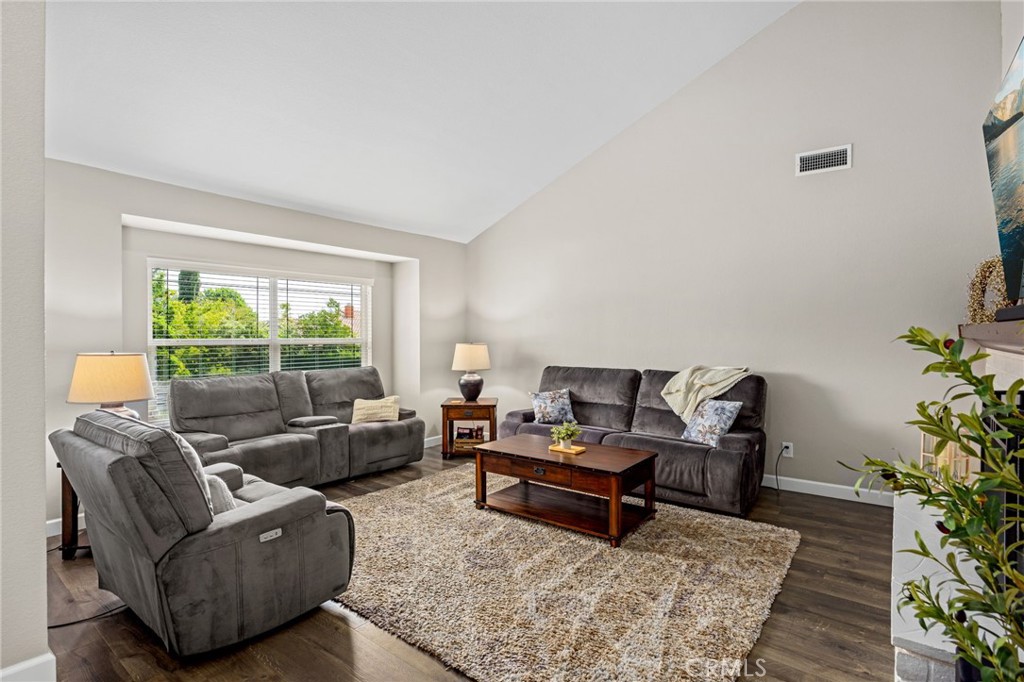 5666 Malachite Avenue Rancho Cucamonga, CA 91737 - Photo 6 of 44