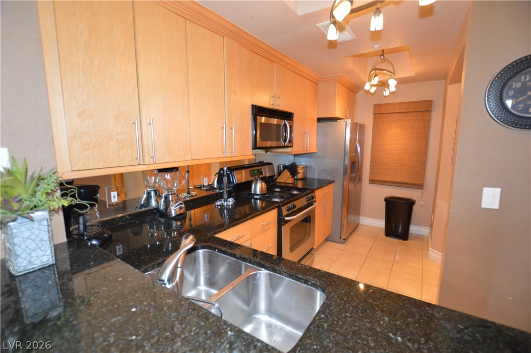 210 East Flamingo Road, Unit 226 Las Vegas, NV 89169 - Photo 7 of 28