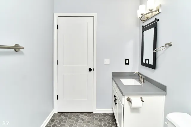 $2,000 | 730 North East Street, Ingalls, IN 46048