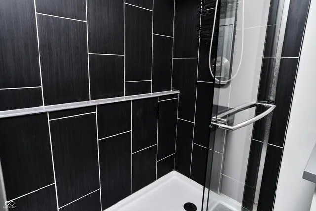 $2,000 | 730 North East Street, Ingalls, IN 46048