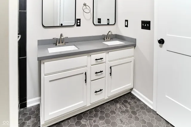 $2,000 | 730 North East Street, Ingalls, IN 46048