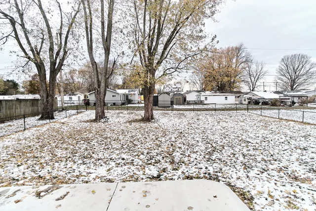 $2,000 | 730 North East Street, Ingalls, IN 46048