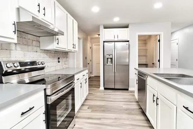 $2,000 | 730 North East Street, Ingalls, IN 46048