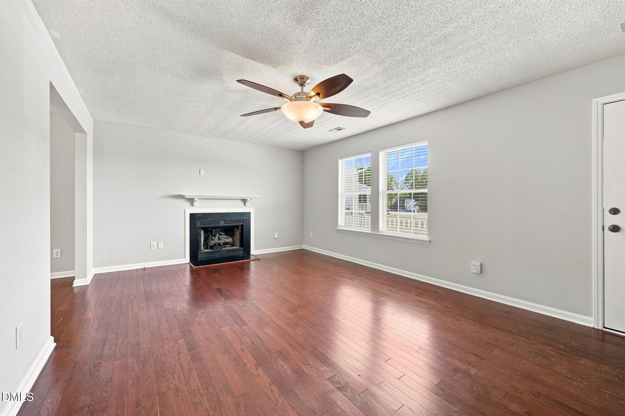 4201 Mardela Spring Drive Raleigh, NC 27616 - Photo 3 of 28 43-web-or-mls-IMG_6975
