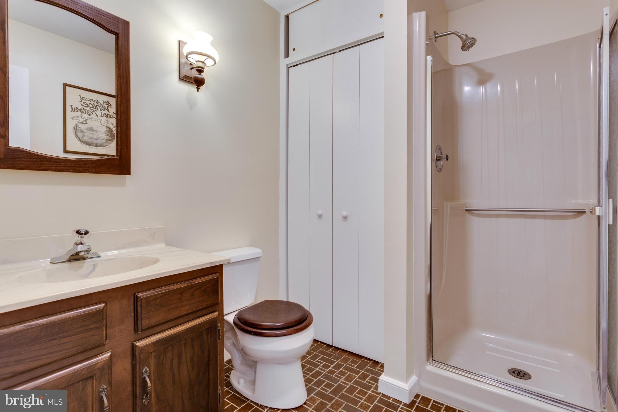 2161 Marymont Road Silver Spring, MD 20906 - Photo 15 of 30 Family Room Bath