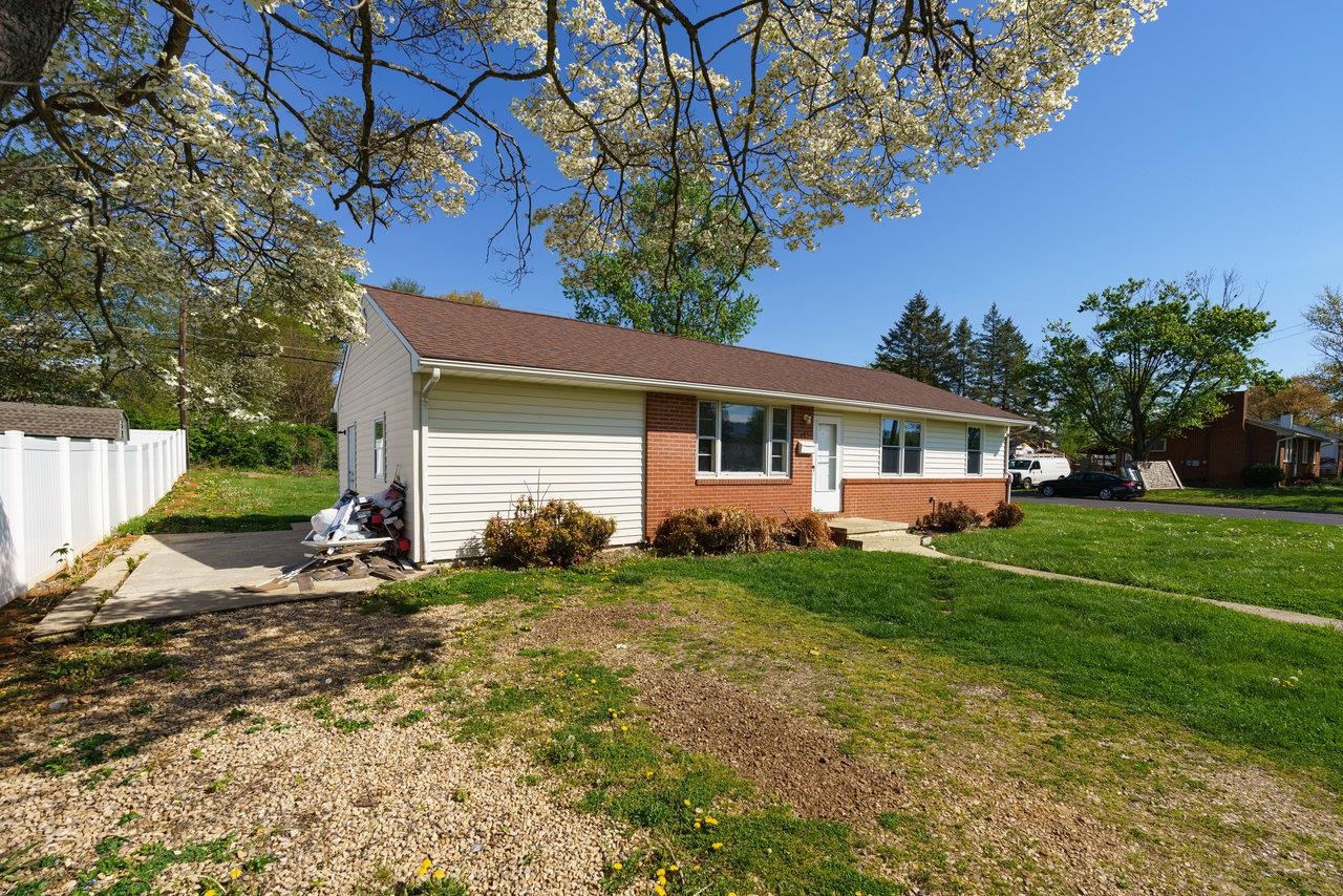 337 Link Road Waynesboro, VA 22980 - Photo 2 of 24 Gallery Image 2