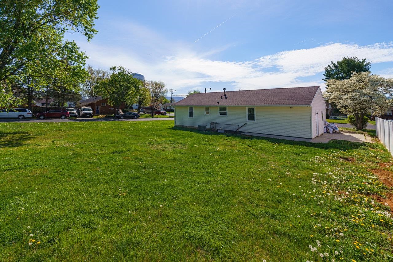 337 Link Road Waynesboro, VA 22980 - Photo 6 of 24 Gallery Image 6