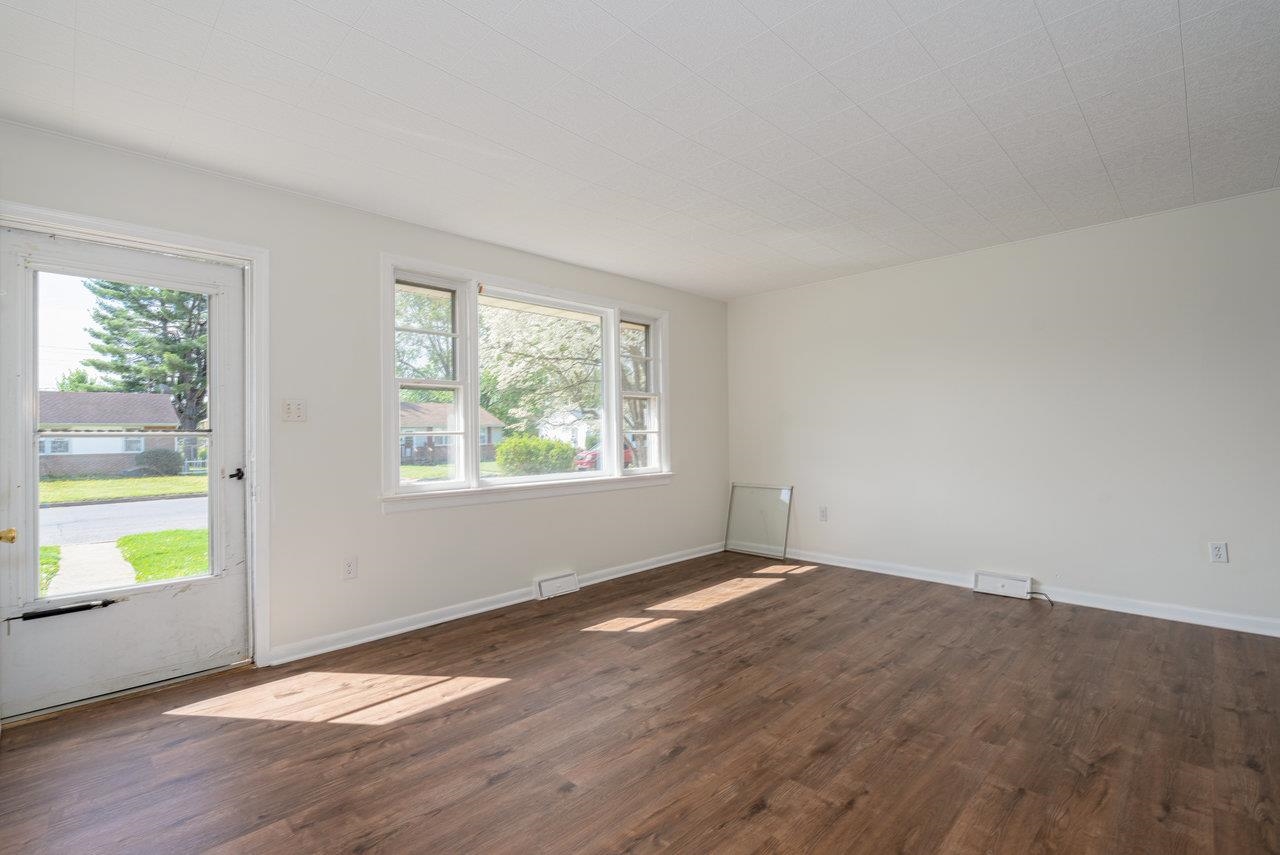 337 Link Road Waynesboro, VA 22980 - Photo 8 of 24 Gallery Image 8