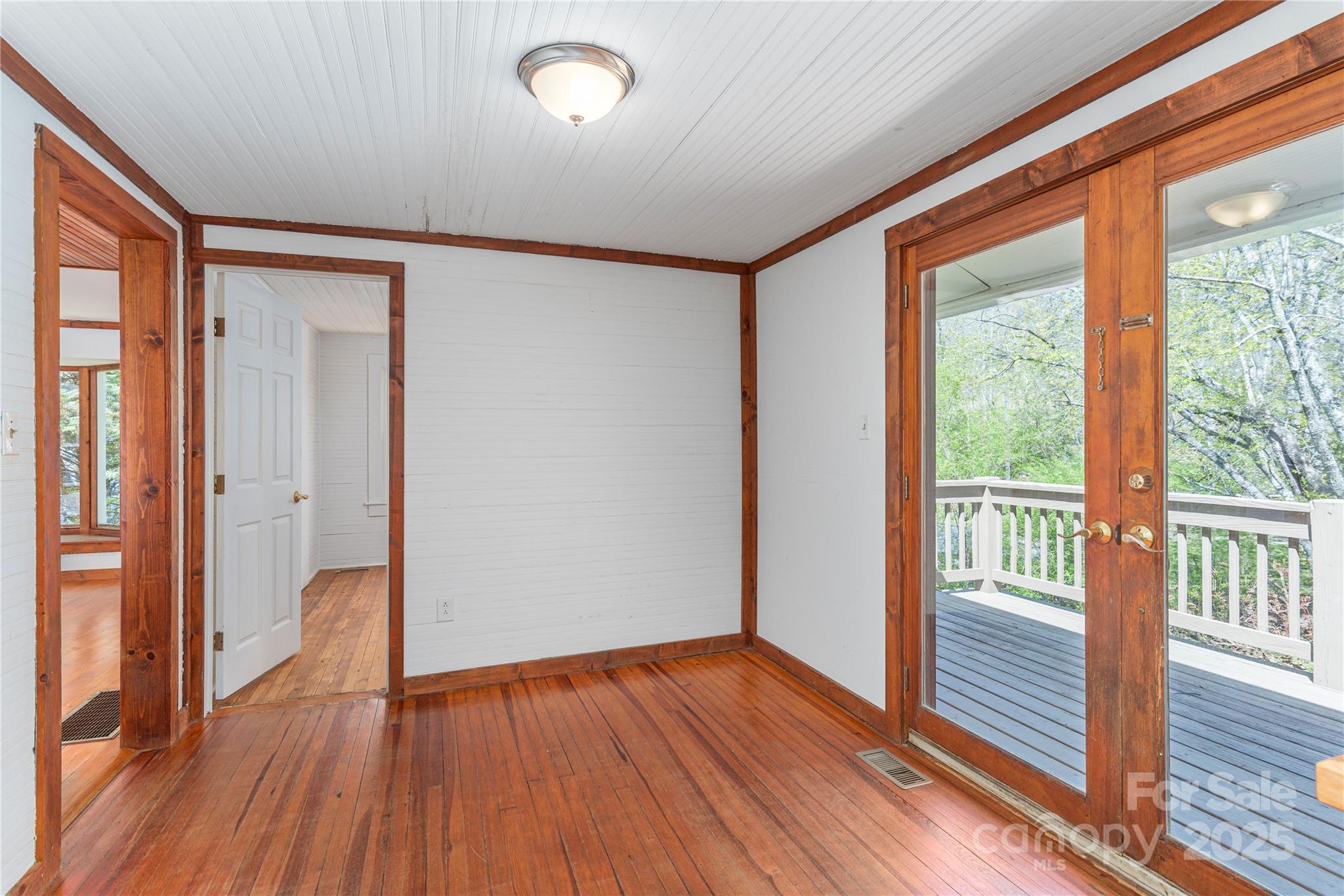43 Laurel Pines Church Road Fairview, NC 28730 - Photo 4 of 26 Gallery Image 4