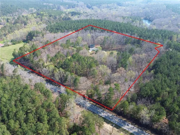 $610,000 | 8381 Highway 100, Buchanan, GA 30113