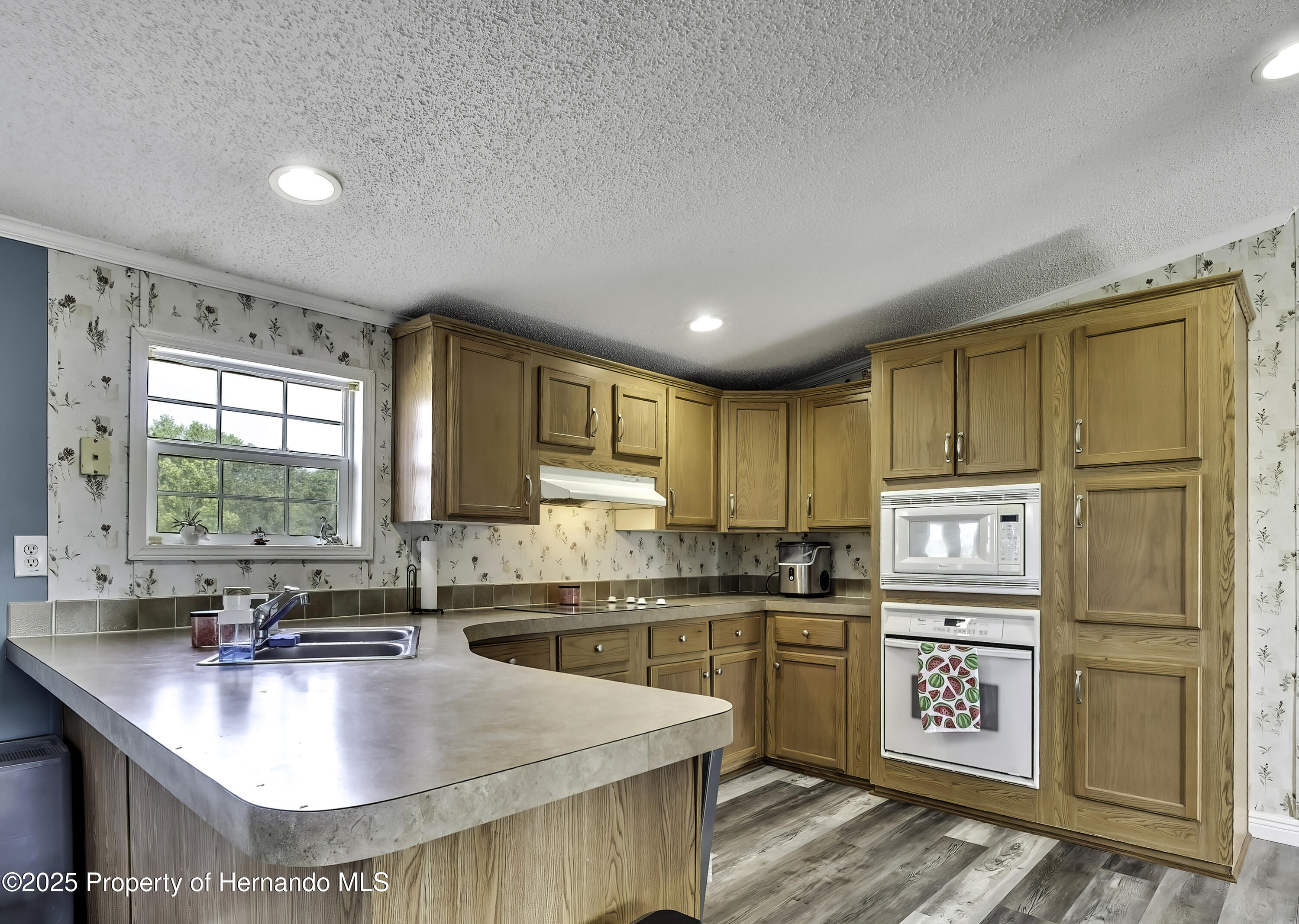 11089 Fulmar Road Weeki Wachee, FL 34614 - Photo 12 of 59 11089 Fulmar Rd (5 of 60)