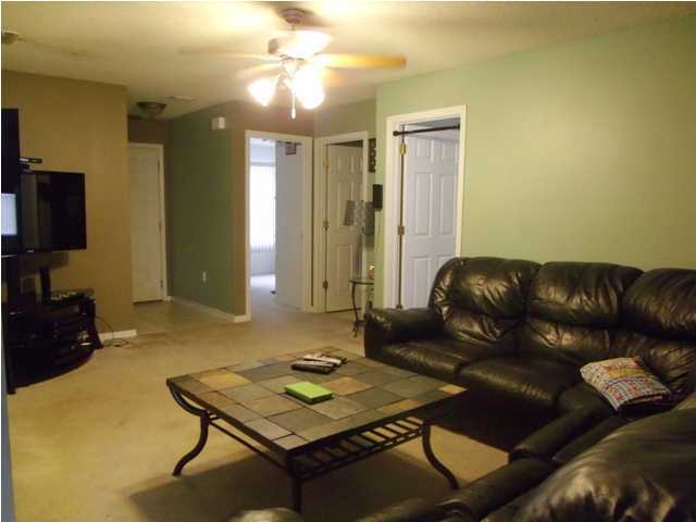 226 Limestone Circle Crestview, FL 32539 - Photo 4 of 10 Gallery Image 4