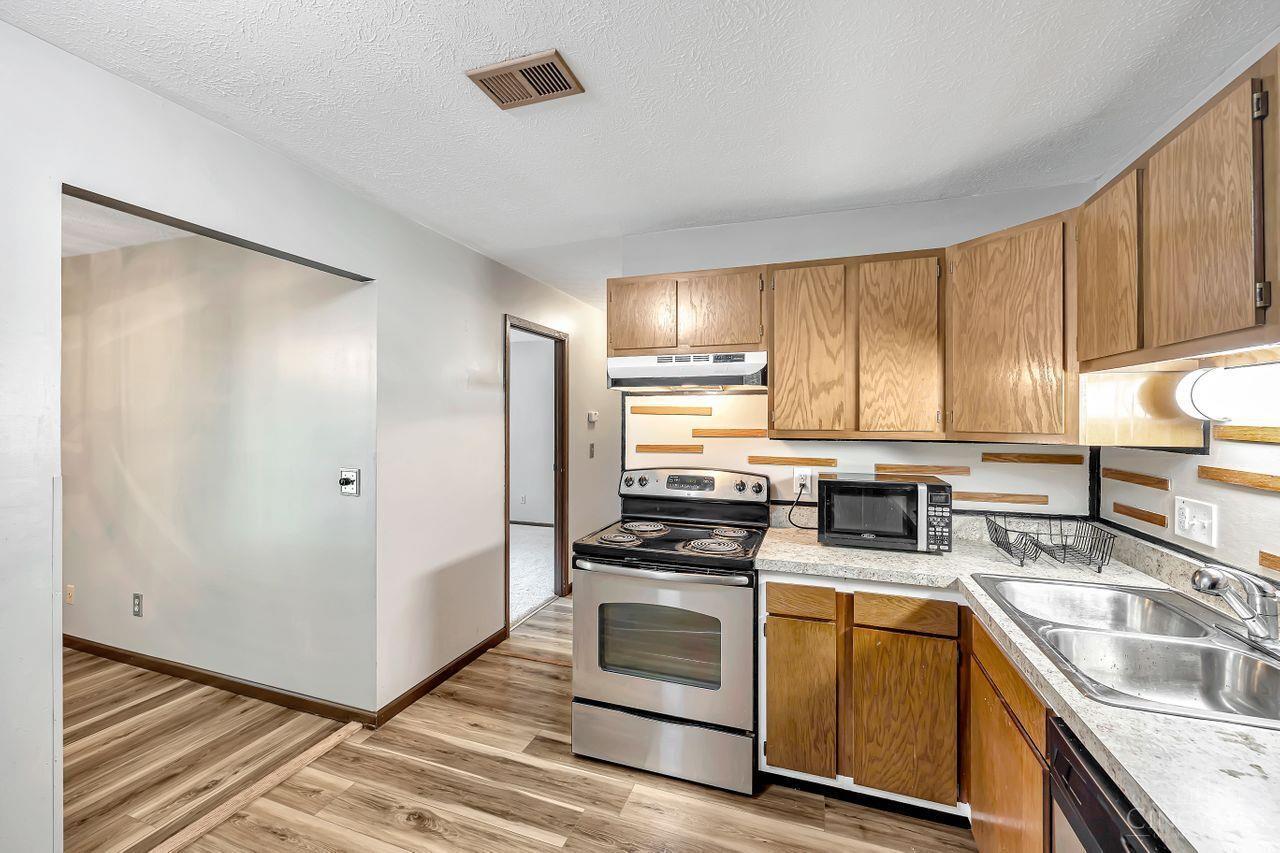 537 Davis Road, Unit 7 Cincinnati, OH 45255 - Photo 10 of 37 Gallery Image 10
