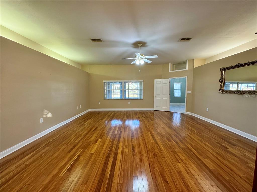 4107 Timberlake Road East Lakeland, FL 33810 - Photo 5 of 33 Gallery Image 5