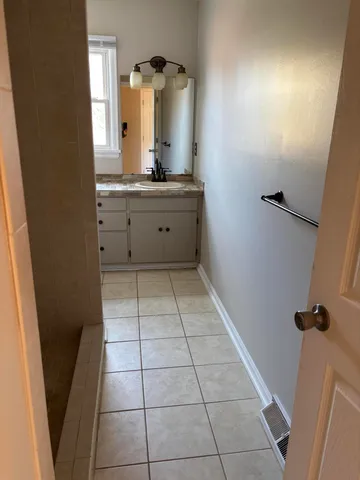 $1,800 | 5229 Cave Spring Lane, Roanoke, VA 24018