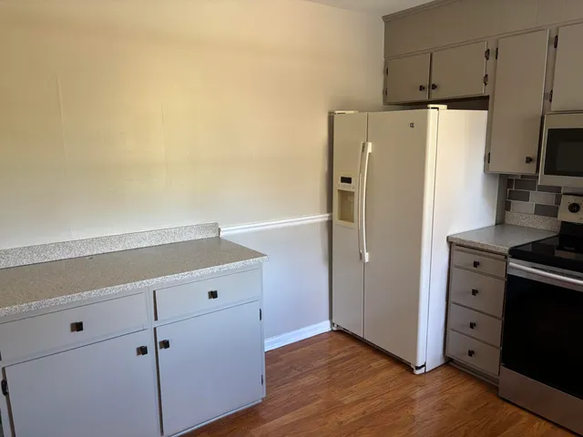 $1,800 | 5229 Cave Spring Lane, Roanoke, VA 24018