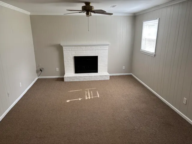 $1,800 | 5229 Cave Spring Lane, Roanoke, VA 24018