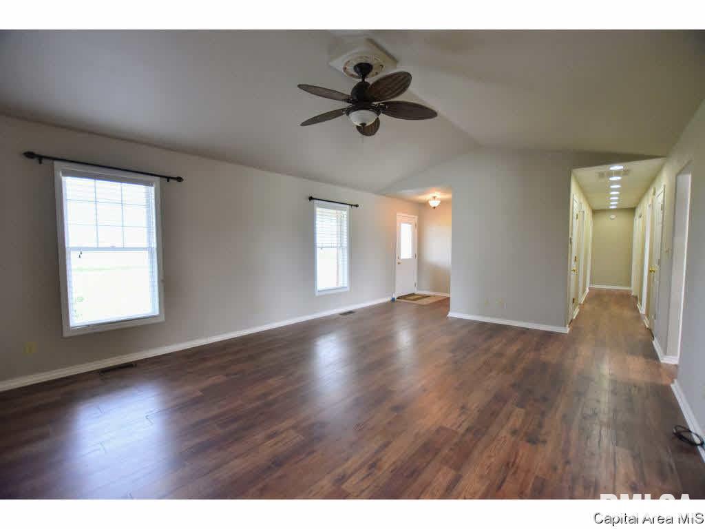 884 Water Tower Road Jacksonville, IL 62650 - Photo 12 of 36