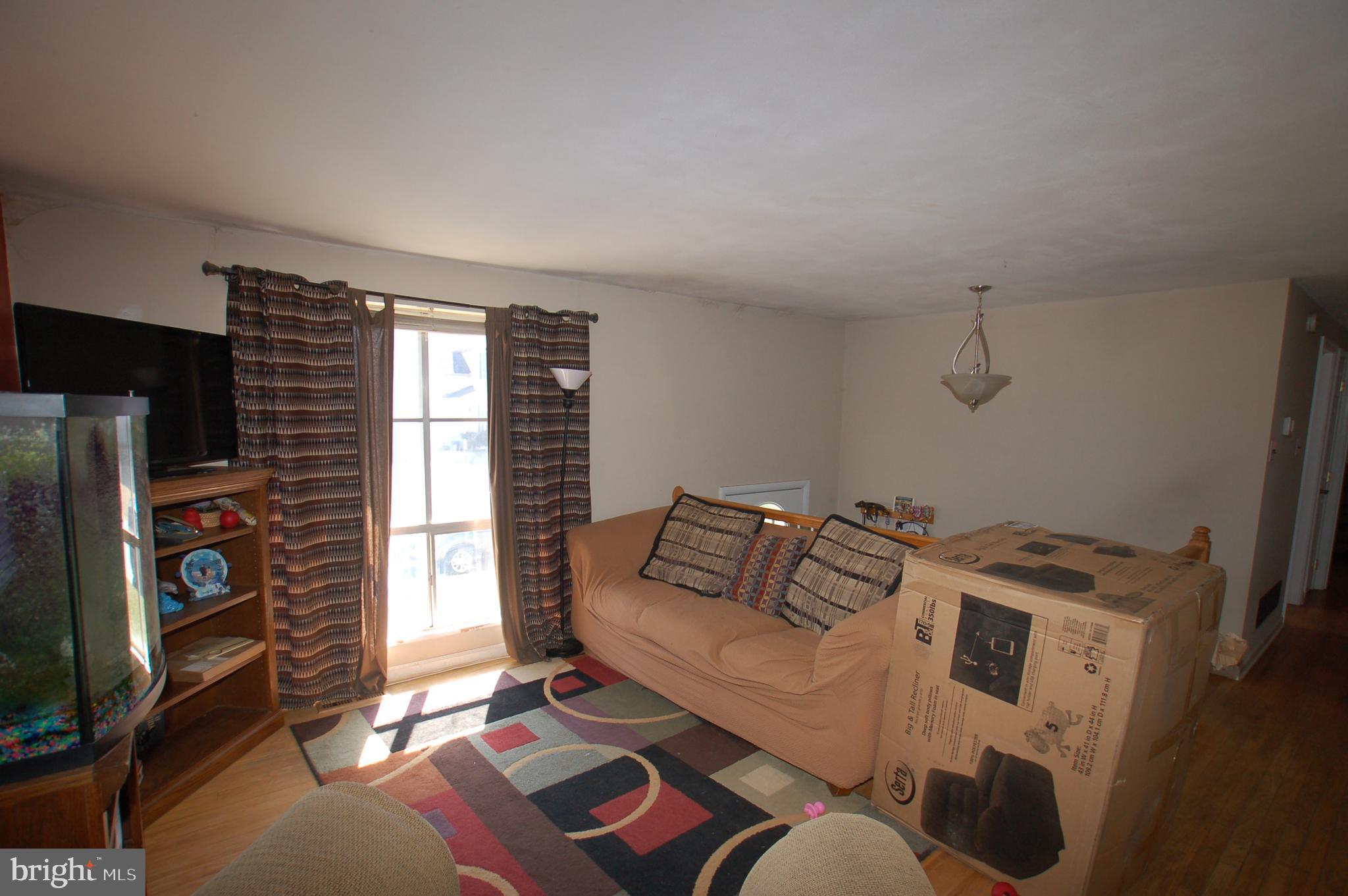 128 Rothwell Road Wilmington, DE 19805 - Photo 4 of 11 Gallery Image 4