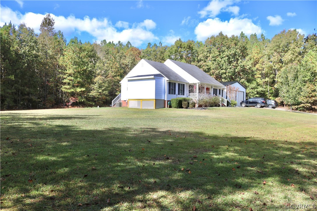 20434 Horseshoe Road Carson, VA 23830 - Photo 5 of 28 a front view of a house with a yard
