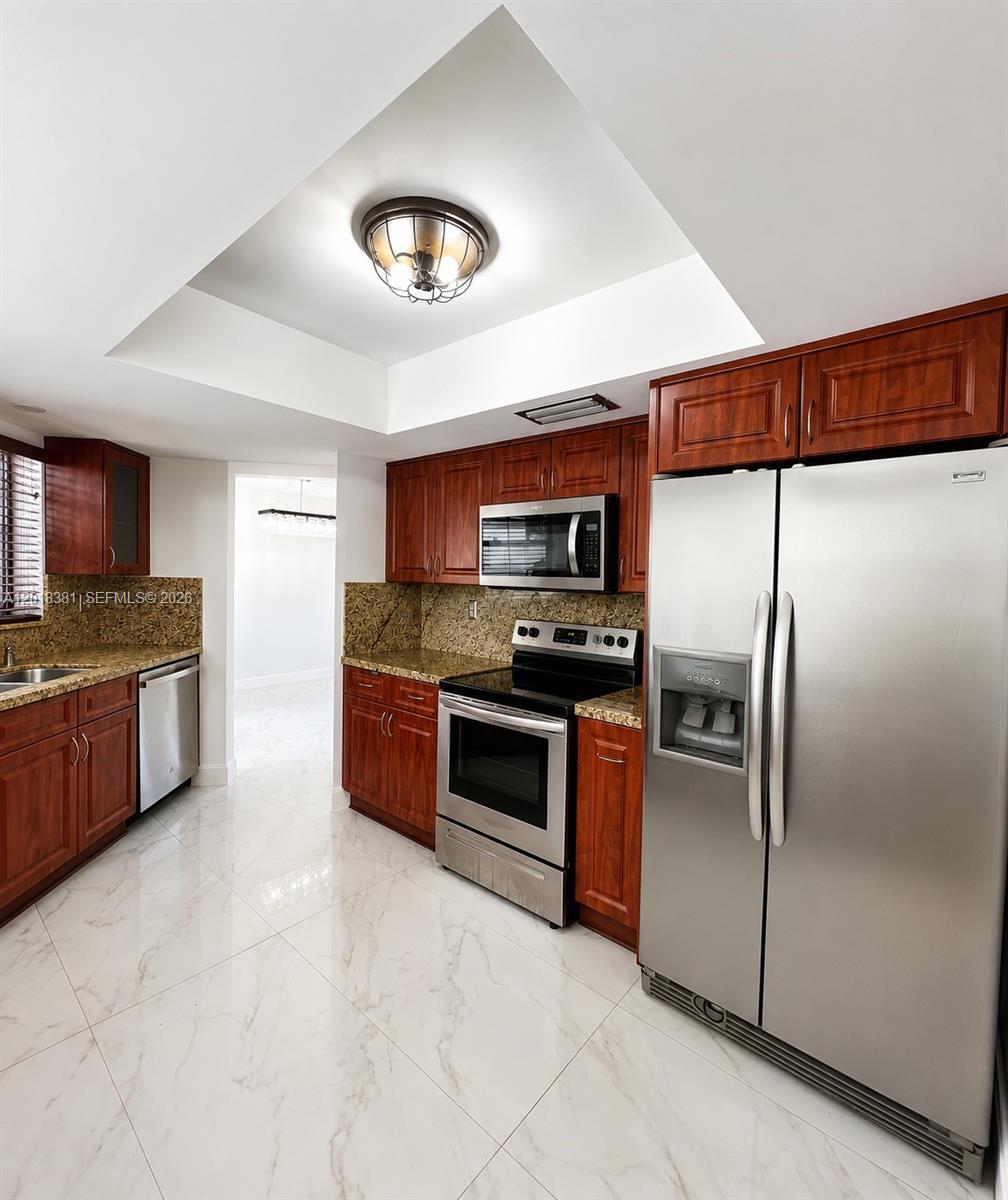 9123 Southwest 112th Court Miami, FL 33176 - Photo 6 of 67