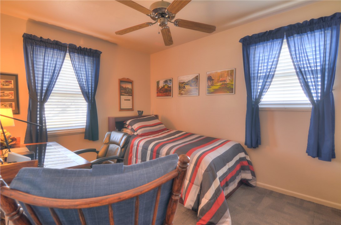 8 Whippoorwill Drive Decatur, IL 62526 - Photo 15 of 33 2nd Bedroom