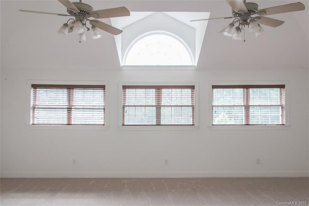 112 Generals Way Clover, SC 29710 - Photo 14 of 23 Gallery Image 14