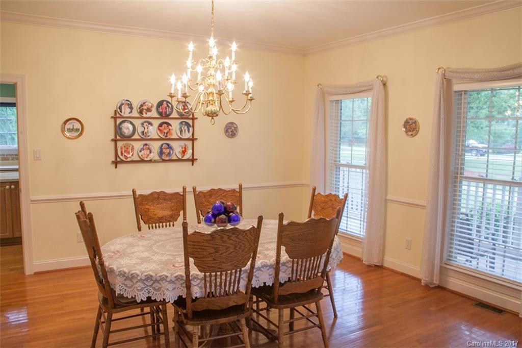 112 Generals Way Clover, SC 29710 - Photo 4 of 23 Gallery Image 4