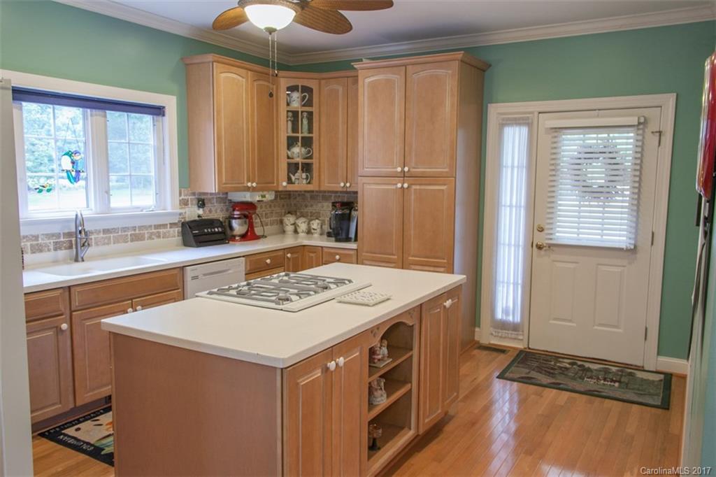 112 Generals Way Clover, SC 29710 - Photo 5 of 23 Gallery Image 5
