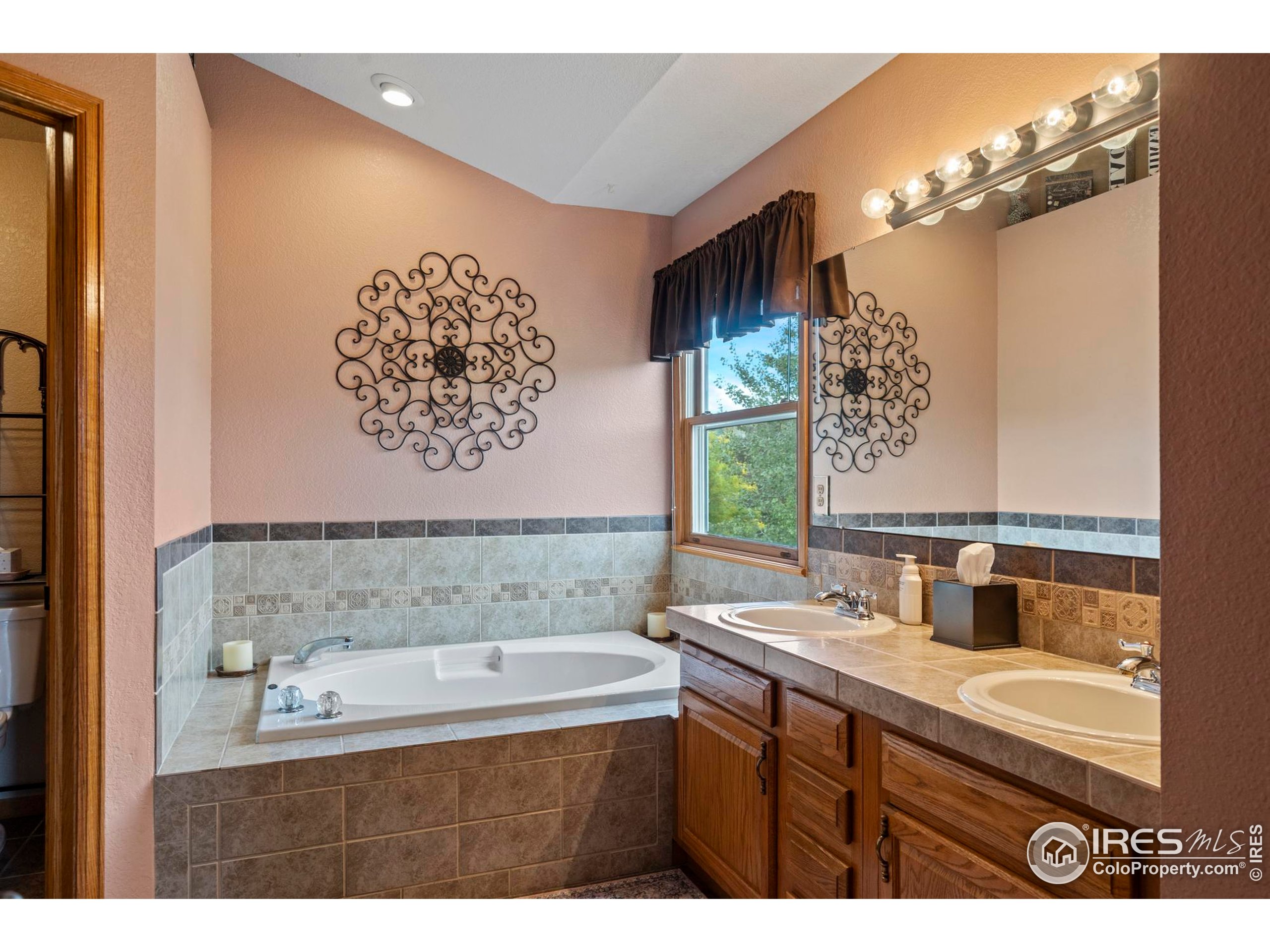 1808 Silvergate Road Fort Collins, CO 80526 - Photo 25 of 42