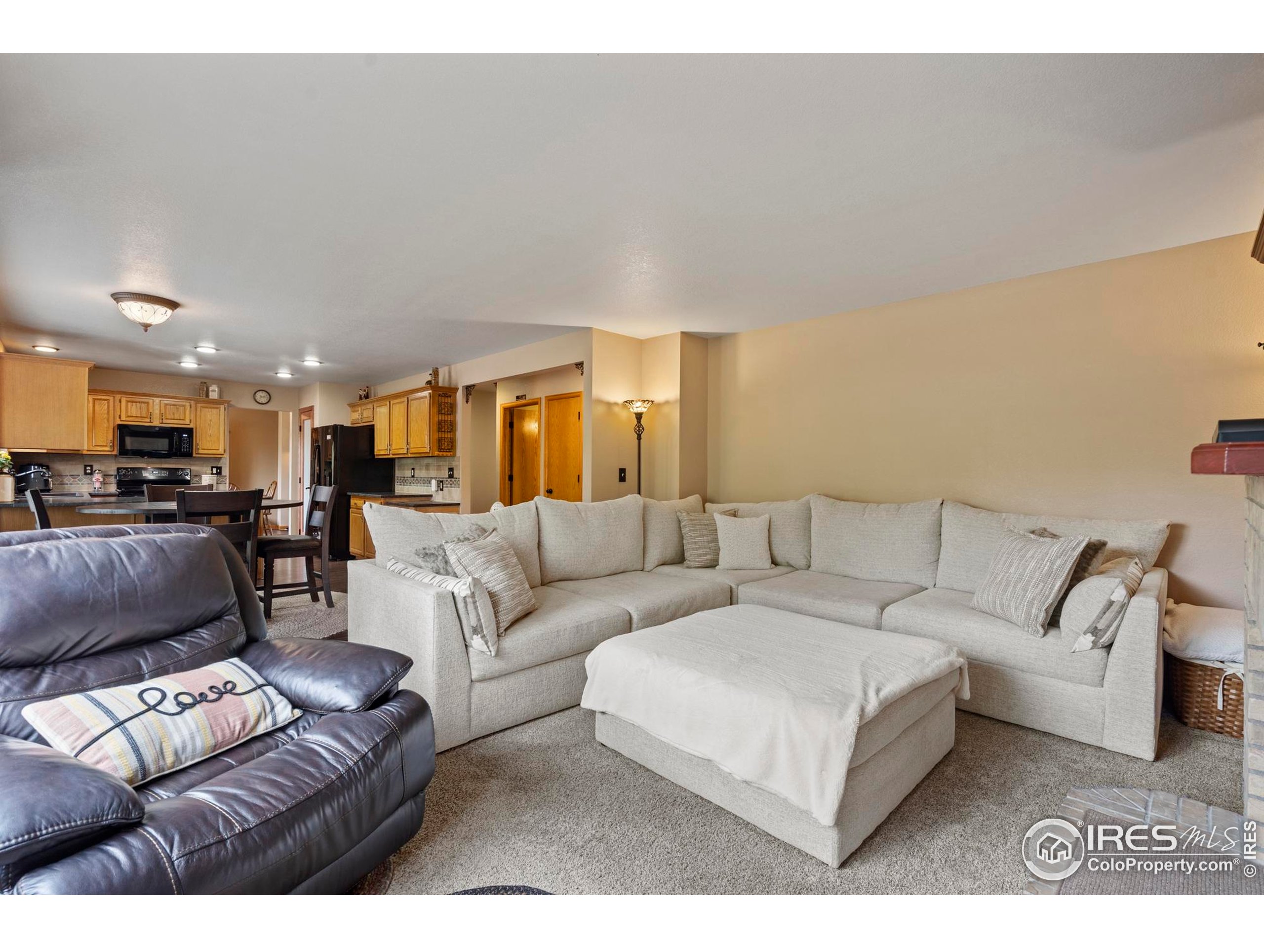 1808 Silvergate Road Fort Collins, CO 80526 - Photo 6 of 42