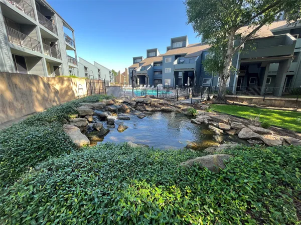 $259,000 | 12500 Melville Drive, Unit B313, Montgomery, TX 77356