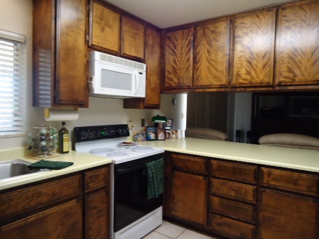 6344 West Baseline Road Laveen, AZ 85339 - Photo 2 of 17 Kitchen with custom cabinets
