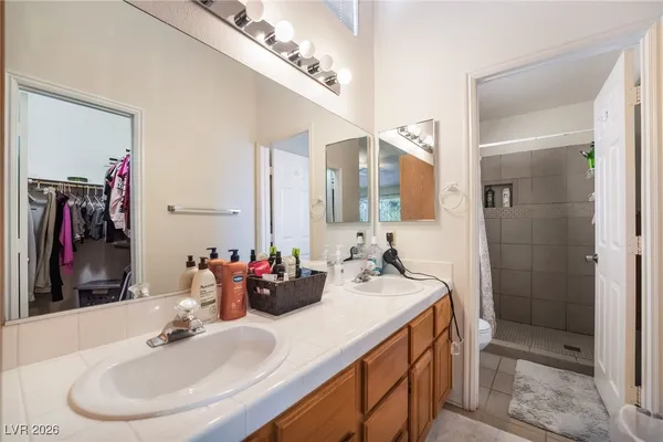 $452,500 | 290 Grand Teton Drive, Henderson, NV 89074