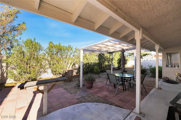 $452,500 | 290 Grand Teton Drive, Henderson, NV 89074