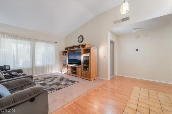 $452,500 | 290 Grand Teton Drive, Henderson, NV 89074