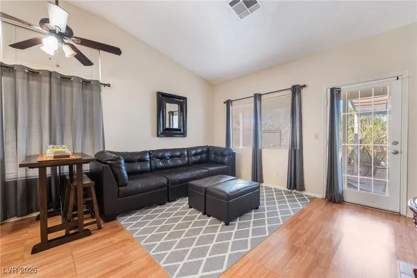$452,500 | 290 Grand Teton Drive, Henderson, NV 89074