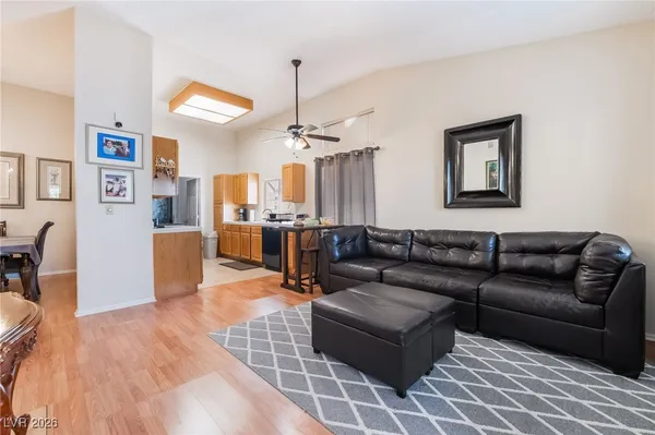 $452,500 | 290 Grand Teton Drive, Henderson, NV 89074
